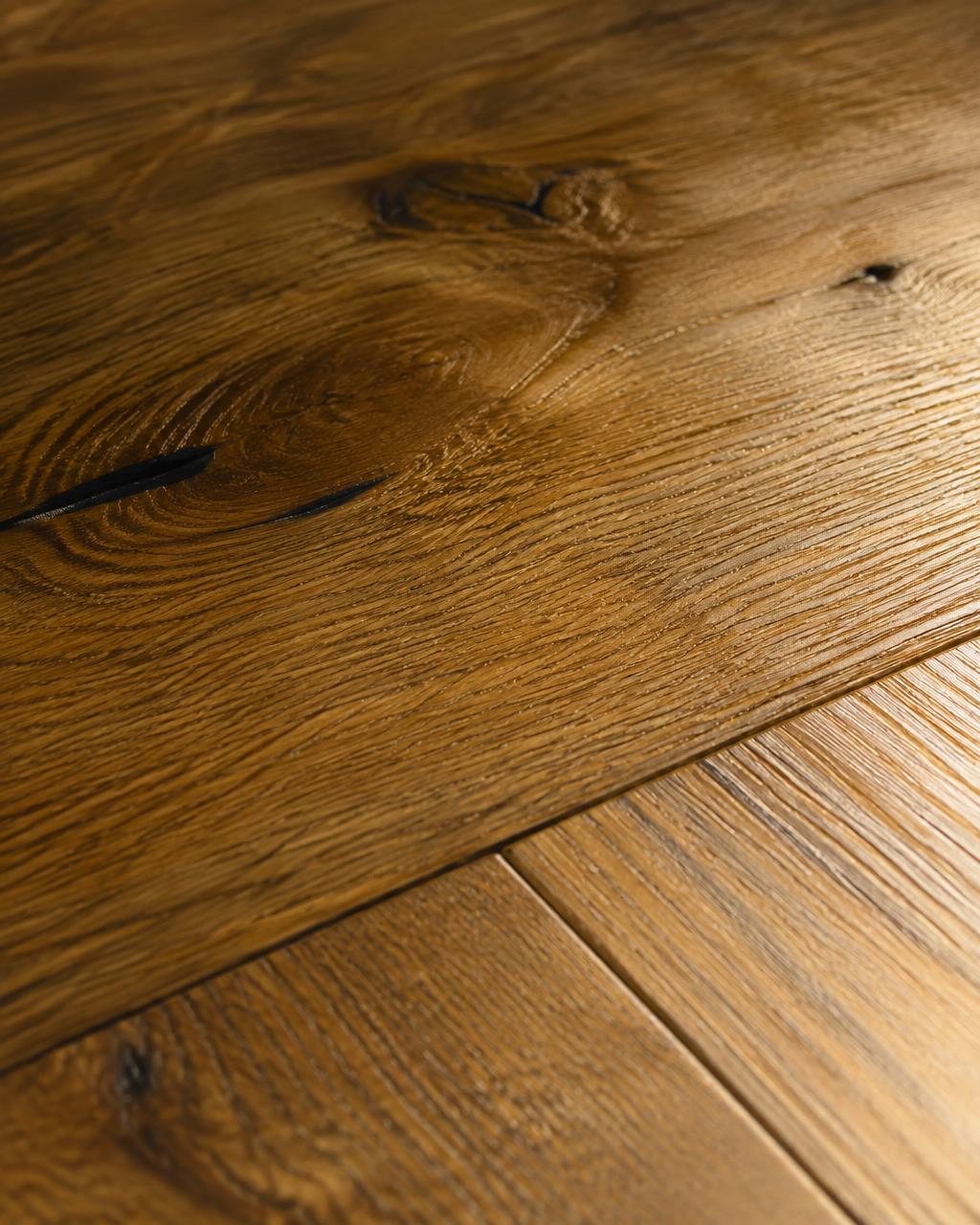 Oak grain close-up